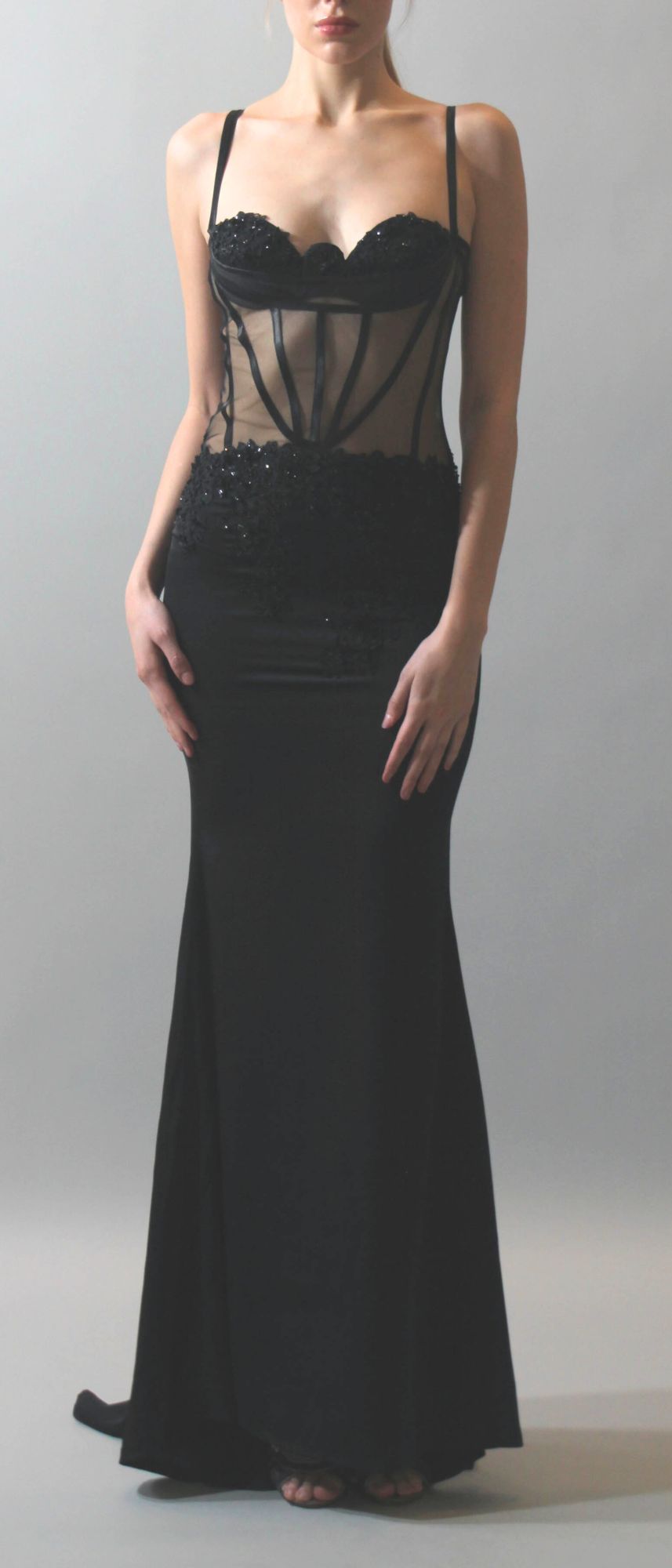 U0311015DEBL-BLACK PRE-ORDER Kindly send email for delivery enquiry