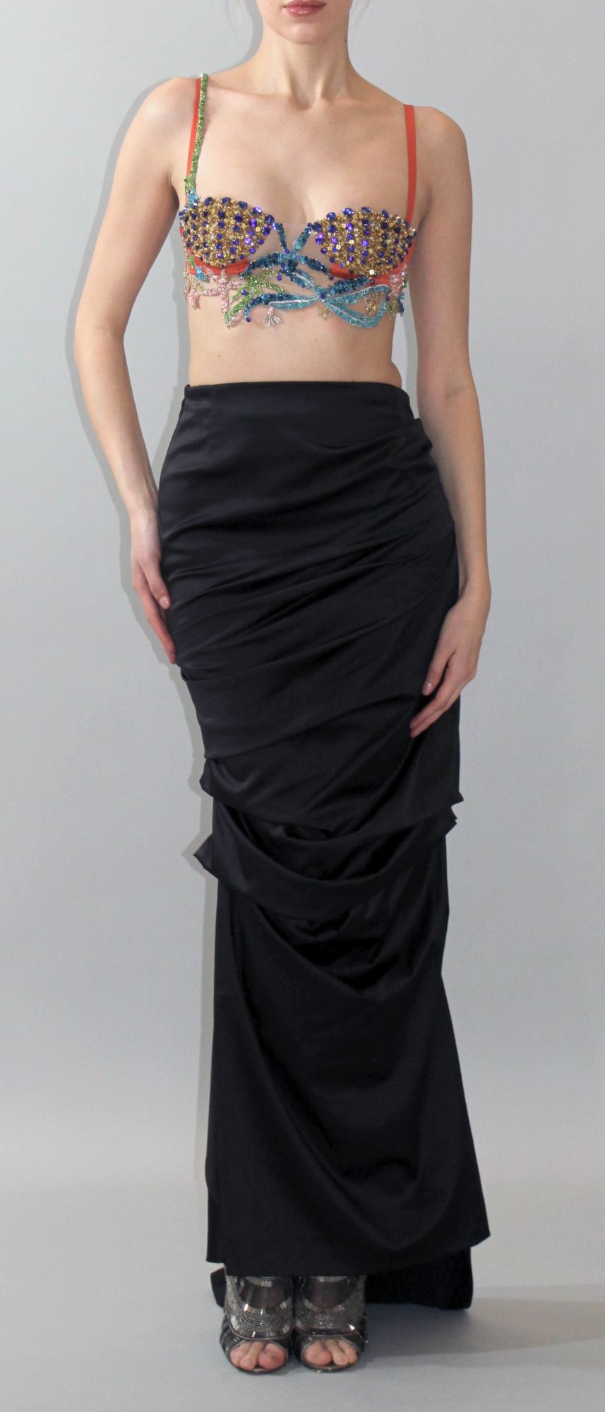 U01033S-BLACK                        PRE-ORDER                  Kindly send email for delivery enquiry